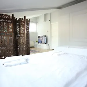 Aras Apartment