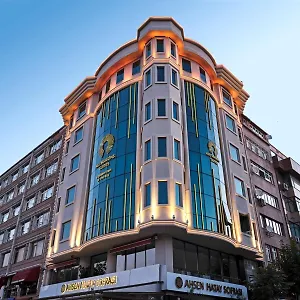 Apartment Seasons, Istanbul
